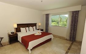Ixtapa Holiday Inn